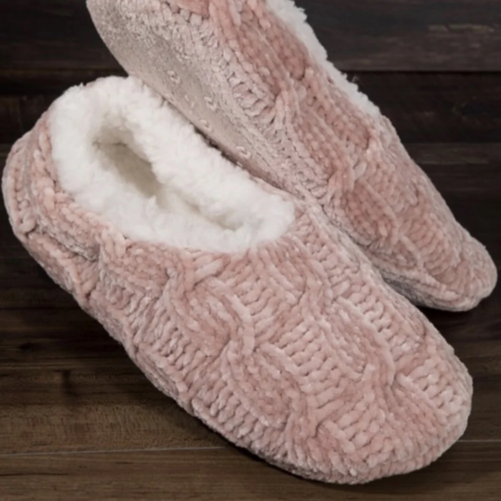 LAST Pair! Cozy Comfy Sherpa Lined Slippers w/Anti-slip Grip Bottoms - Picture 5 of 8